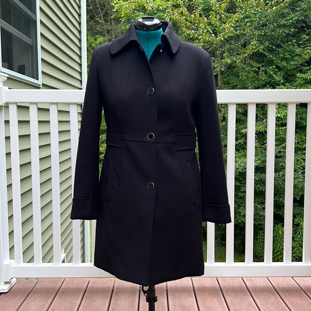Black Kenneth Cole midweight coat, size medium